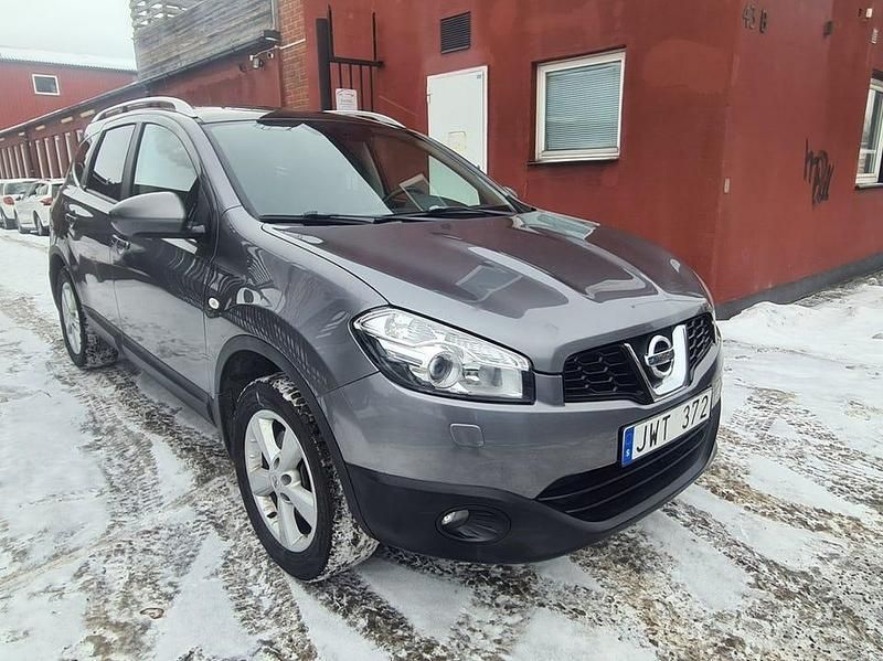 Begagnad Nissan Qashqai +2 141 HK (103 kW) 2011 Grå SUV