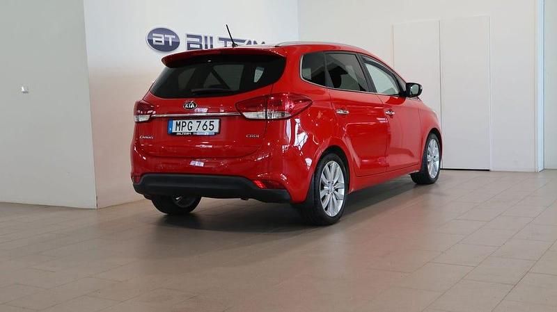 Begagnad Kia Carens 116 HK (85 kW) 2014 Röd Minibuss