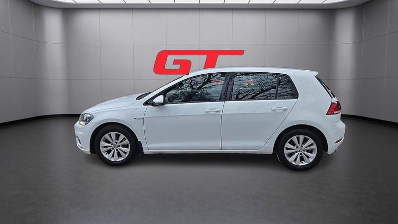 Begagnad VW Golf VII 131 HK (96 kW) 2019 Vit Halvkombi