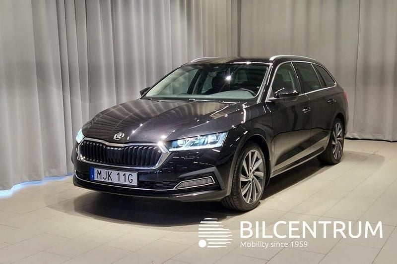 Svart Begagnad 2021 Skoda Octavia Business Line Kombi | 219 900 kr (Marknadspris) - Bild 1/4