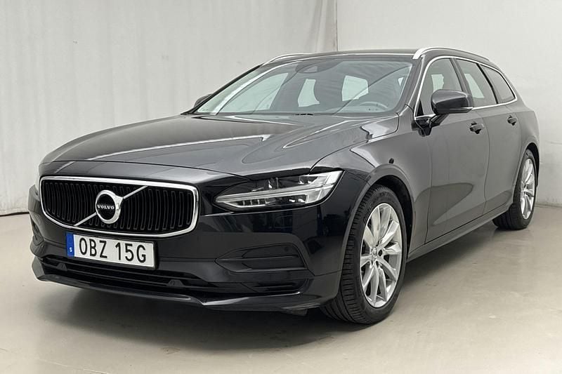 Svart Begagnad 2020 Volvo V90 Momentum Kombi | 200 000 kr (Superpris) - Bild 1/4