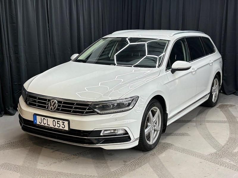 Begagnad VW Passat GT 190 HK (139 kW) 2017 Vit