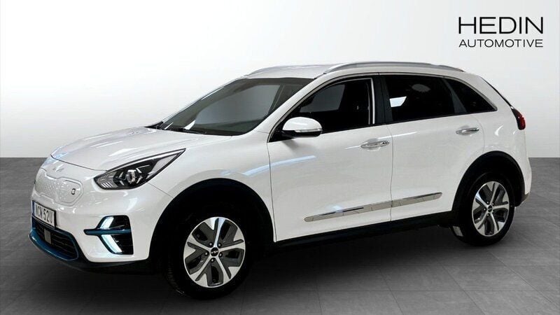Vit (white) Begagnad 2022 Kia e-Niro Advance SUV | 294 900 kr (Marknadspris) - Bild 1/4