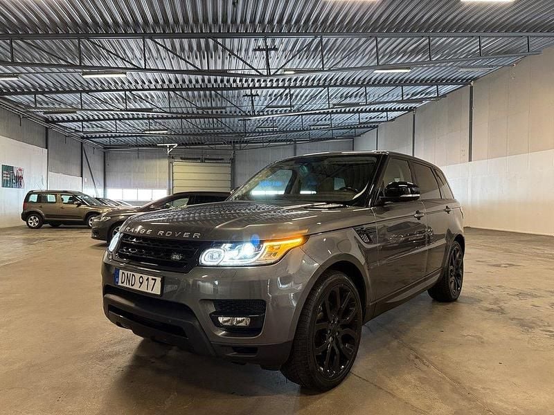 Grå Begagnad 2014 Land Rover Range Rover Sport HSE SUV | 264 900 kr (Marknadspris) - Bild 1/4