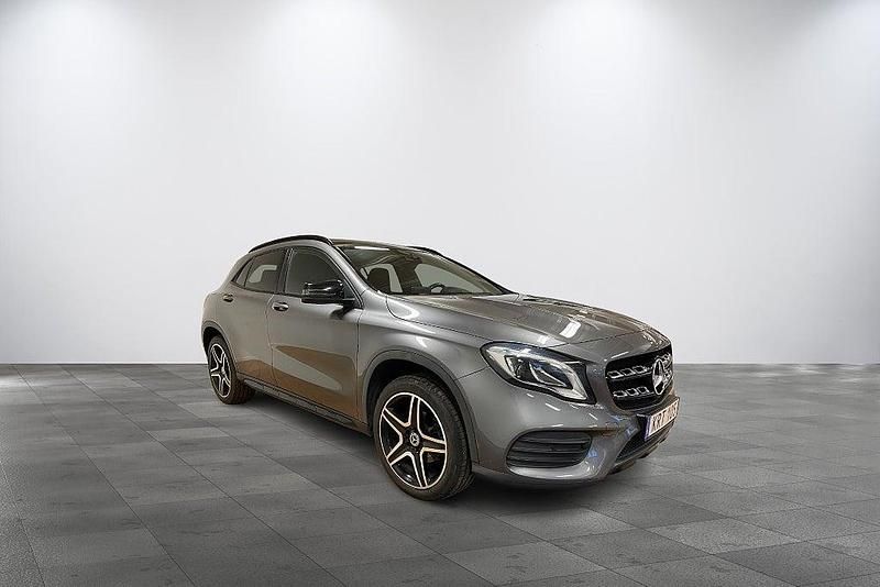 Begagnad Mercedes GLA180 AMG 122 HK (89 kW) 2018 Grå SUV