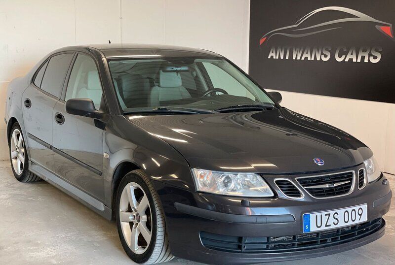 Svart Begagnad 2004 Saab 9-3 Vector Sedan | 19 900 kr (Dyr) - Bild 1/4
