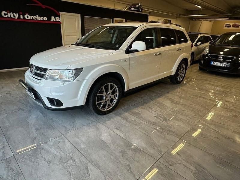 Begagnad Fiat Freemont Sport 170 HK (125 kW) 2014 Vit SUV