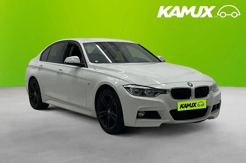 Vit Begagnad 2018 BMW 320 M Sport Sedan | 259 800 kr - Bild 1/3