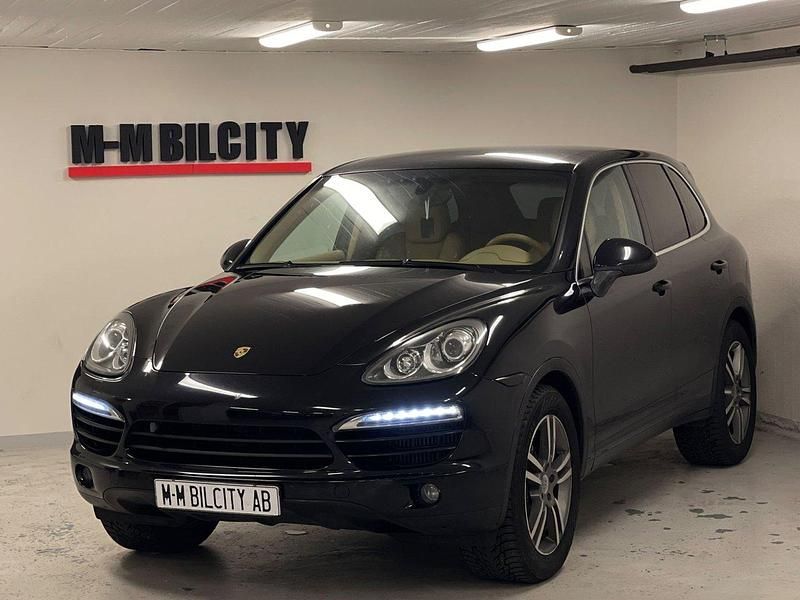 Svart Begagnad 2011 Porsche Cayenne SUV | 179 900 kr (Superpris) - Bild 1/4