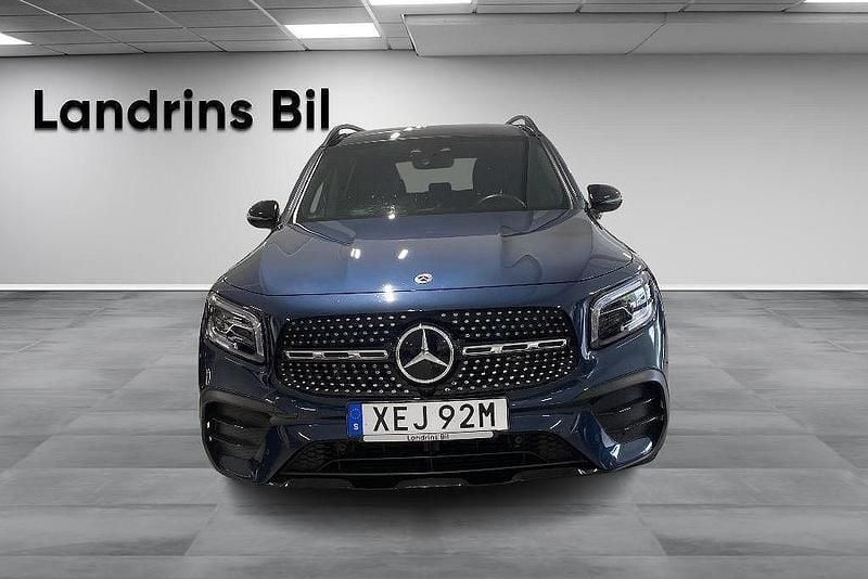 Begagnad Mercedes GLB220 AMG line 191 HK (140 kW) 2022 Blå SUV