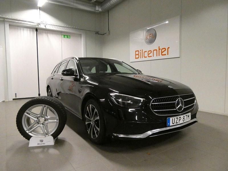 Svart Begagnad 2022 Mercedes E300 Kombi | 379 800 kr (Marknadspris) - Bild 1/3