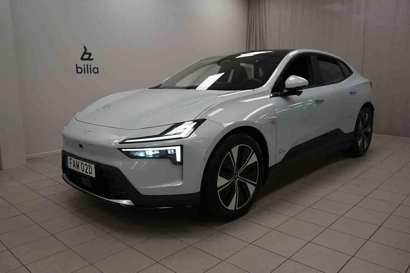 Silver Begagnad 2025 Polestar 4 Long Range Single Motor SUV | 609 900 kr (Bra pris) - Bild 1/1