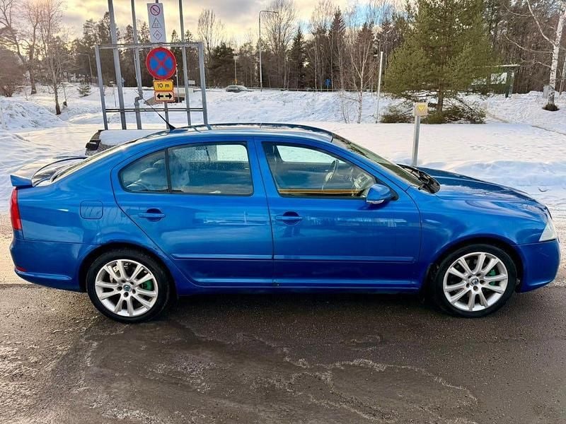 Begagnad Skoda Octavia RS 260 HK (191 kW) 2006