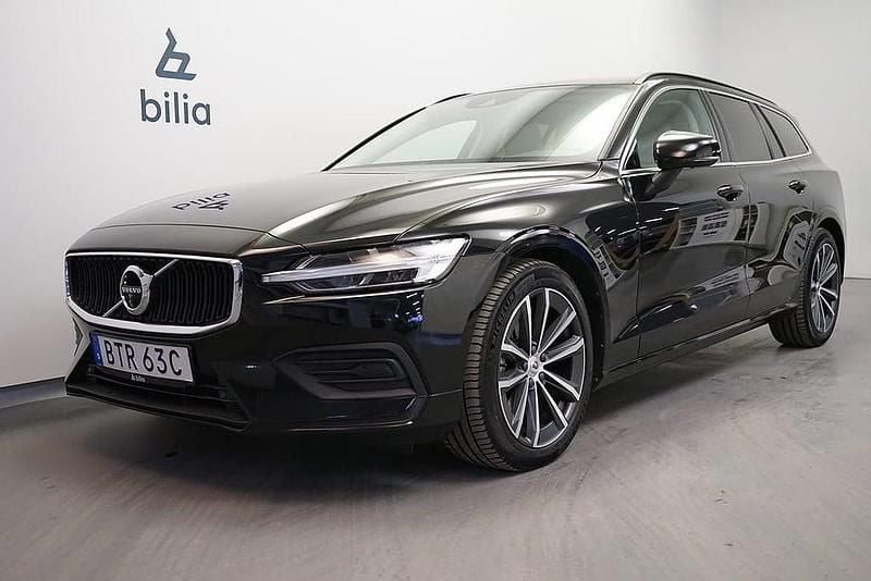 Svart Begagnad 2021 Volvo V60 Pro Kombi | 329 500 kr (Bra pris) - Bild 1/4