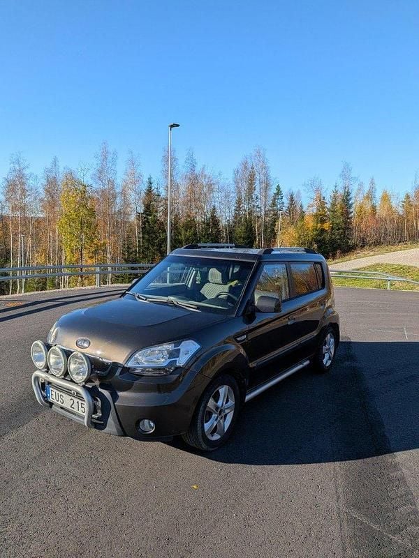 Brun Begagnad 2009 Kia Soul 4 SUV | 25 000 kr (Bra pris) - Bild 1/4
