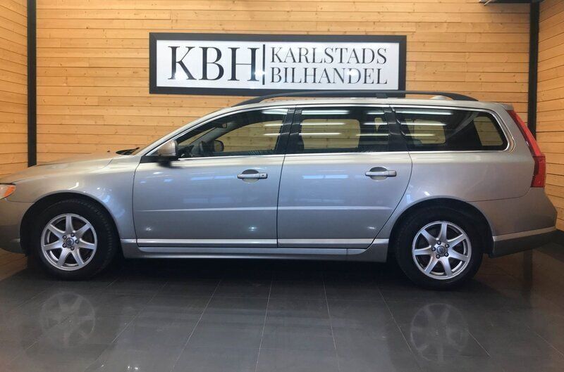 Ljusbrun (brun) Begagnad 2012 Volvo V70 Momentum Kombi | 84 900 kr (Marknadspris) - Bild 1/4