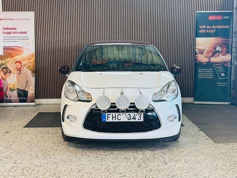 Begagnad Citroën DS3 112 HK (82 kW) 2012 Vit Halvkombi