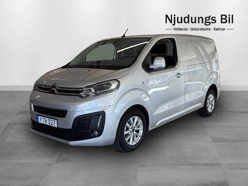 Silver Begagnad 2017 Citroën Jumpy Minibuss | 169 900 kr (Lite dyr) - Bild 1/4