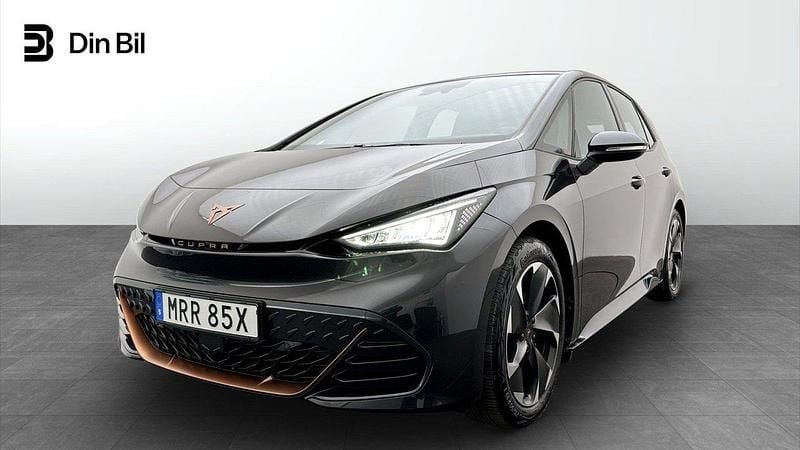Mörkgrå Begagnad 2023 Cupra Born e-Boost Halvkombi | 274 900 kr (Bra pris) - Bild 1/4