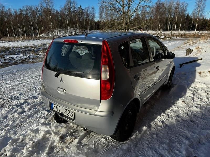 Begagnad Mitsubishi Colt 95 HK (69 kW) 2007