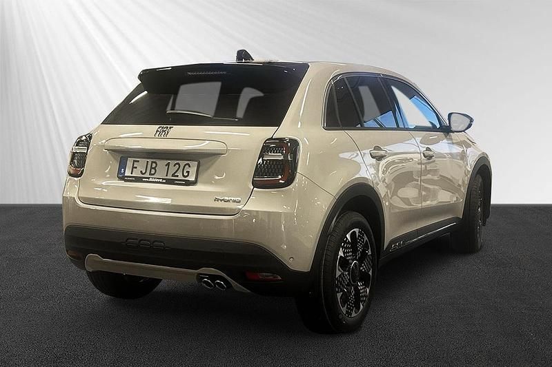 Ny Fiat 600 La Prima 137 HK (100 kW) 2025 Grå SUV