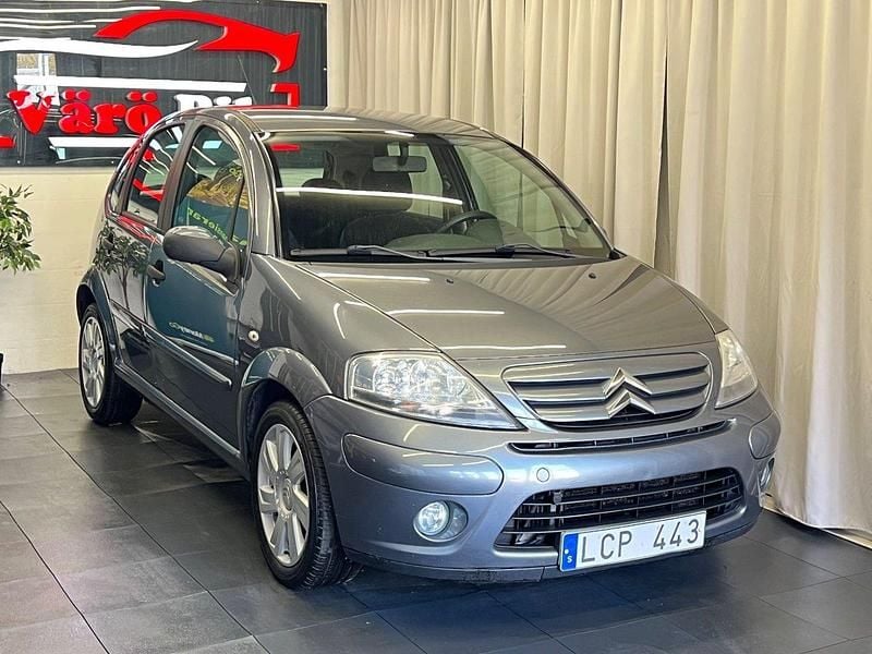 Grå Begagnad 2009 Citroën C3 Halvkombi | 44 900 kr (Lite dyr) - Bild 1/4