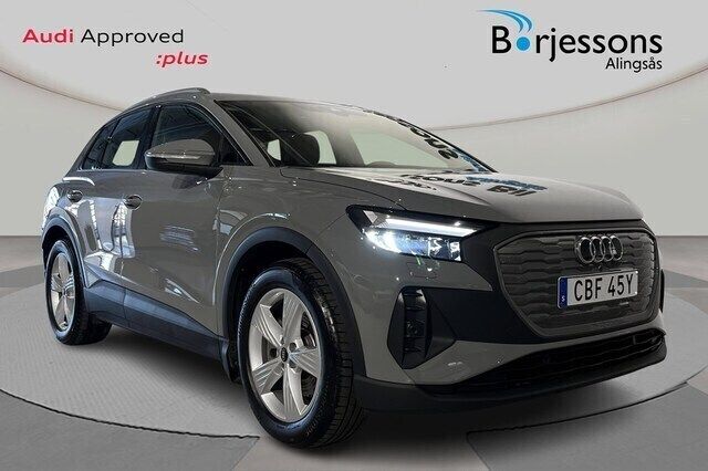 Kiselgrå Begagnad 2022 Audi Q4 e-tron Proline SUV | 339 900 kr (Superpris) - Bild 1/4
