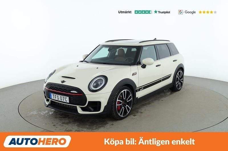 Vit Begagnad 2022 Mini John Cooper Works Clubman Kombi | 411 000 kr (Dyr) - Bild 1/4