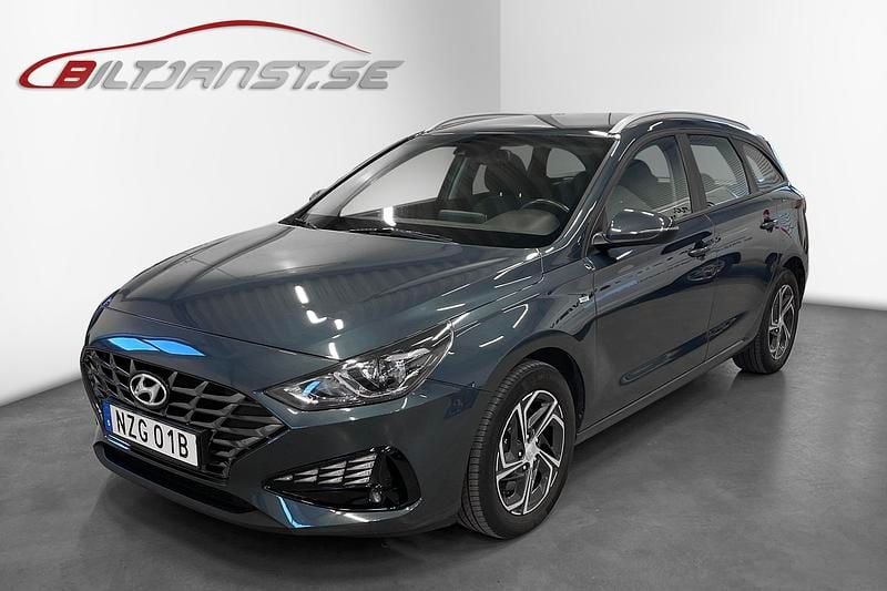 Begagnad Hyundai i30 Essential 122 HK (89 kW) 2021 Blå Kombi