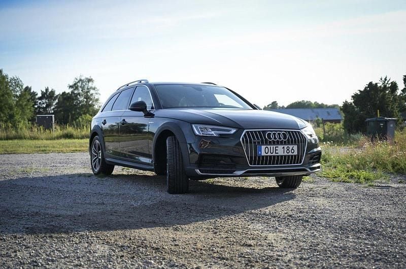 Svart Begagnad 2018 Audi A4 Allroad Comfort Kombi | 200 000 kr (Bra pris) - Bild 1/4
