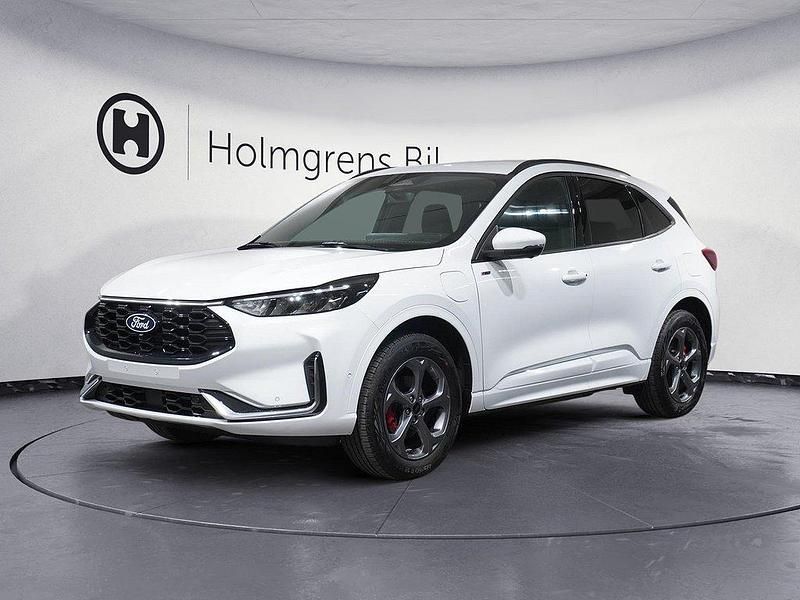 Vit Begagnad 2024 Ford Kuga Business Edition SUV | 489 900 kr - Bild 1/4