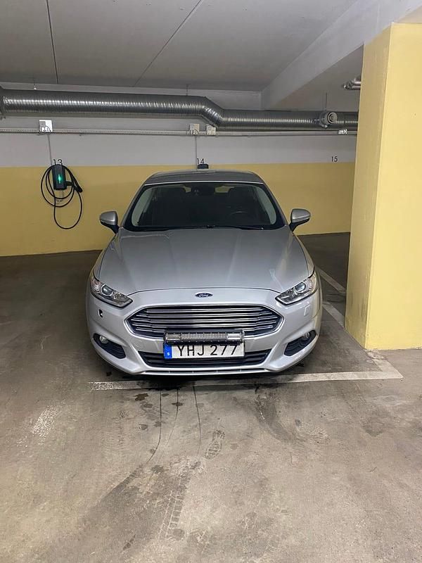 Begagnad 2017 Ford Mondeo Kombi | 89 000 kr (Lite dyr) - Bild 1/4