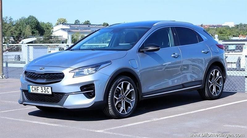 Grå samma som bilen Begagnad 2020 Kia XCeed SUV | 209 500 kr (Marknadspris) - Bild 1/4