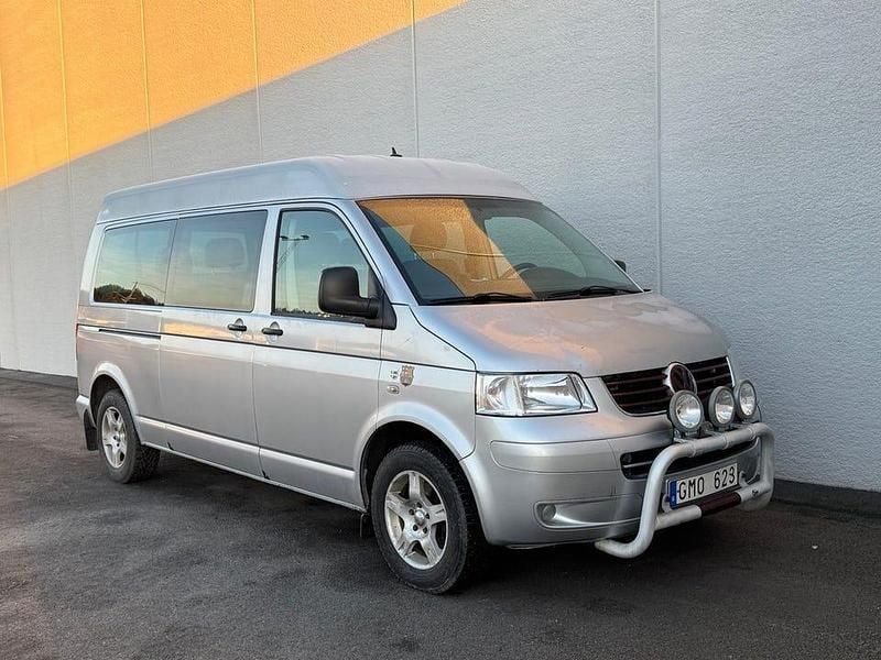 Begagnad VW Multivan 131 HK (96 kW) 2008 Silver Van