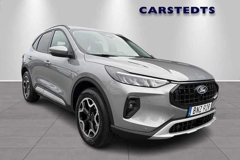 Grå Ny 2025 Ford Kuga Active SUV | 412 900 kr (Marknadspris) - Bild 1/4