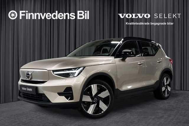 Ljusgrå Begagnad 2022 Volvo XC40 Core SUV | 359 000 kr - Bild 1/4