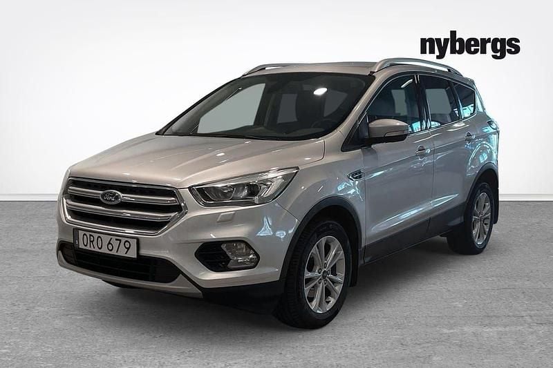 Grå Begagnad 2018 Ford Kuga Titanium SUV | 149 000 kr (Bra pris) - Bild 1/4