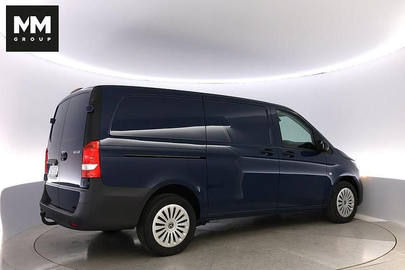 Begagnad Mercedes Vito 163 HK (119 kW) 2025 Blå Van