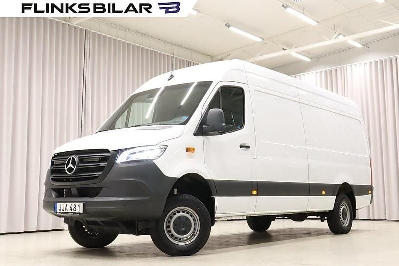 Begagnad Mercedes Sprinter 190 HK (139 kW) 2024 Vit Van