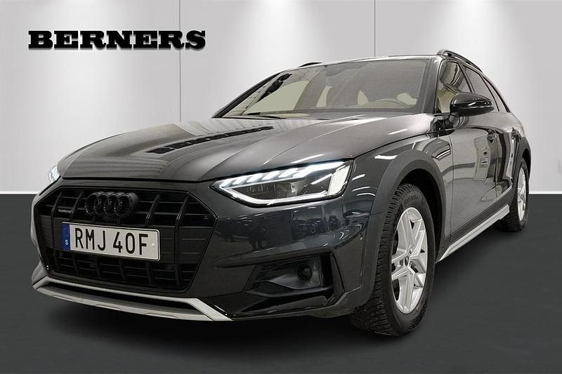 Grå Begagnad 2024 Audi A4 Allroad Black Edition Kombi | 439 000 kr (Marknadspris) - Bild 1/4