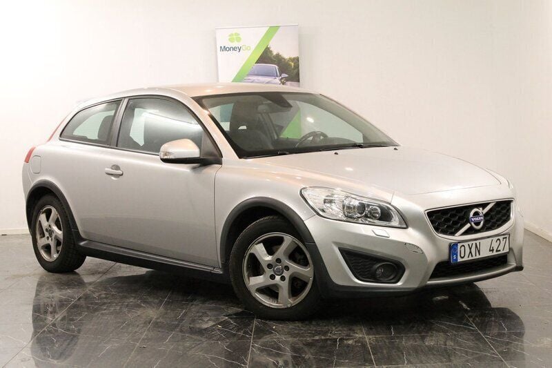 Ljusgrå (grå) Begagnad 2011 Volvo C30 Momentum Halvkombi | 39 900 kr (Bra pris) - Bild 1/4