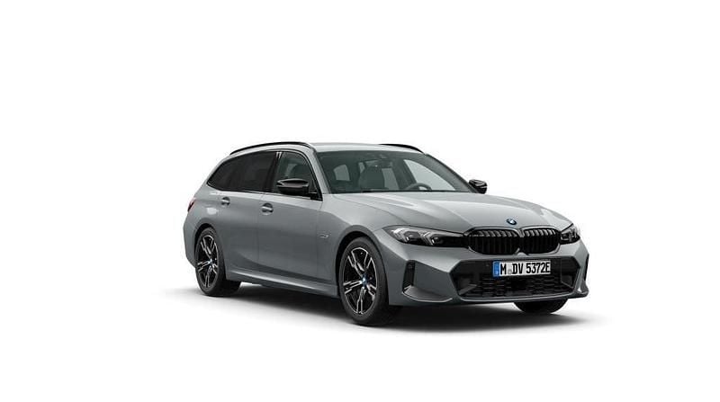 Grå Begagnad 2022 BMW 330e M Sport Kombi | 459 500 kr - Bild 1/4
