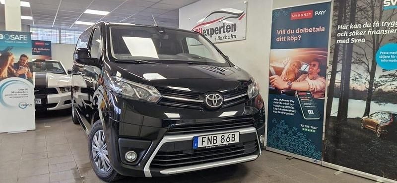 Begagnad Toyota Proace 122 HK (89 kW) 2019 Svart Minibuss
