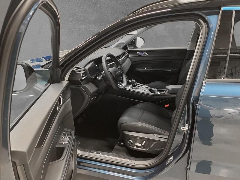 Begagnad Lynk & Co 01 179 HK (131 kW) 2022 Blå SUV