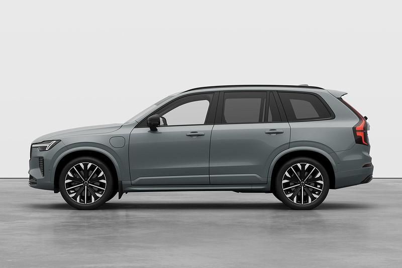 Begagnad Volvo XC90 Ultra 463 HK (340 kW) 2024 Grå SUV