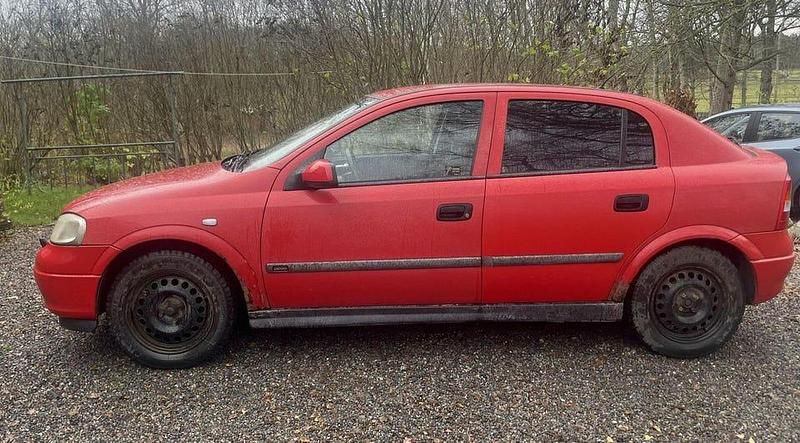 Begagnad 2000 Opel Astra Halvkombi | 10 000 kr (Bra pris) - Bild 1/4