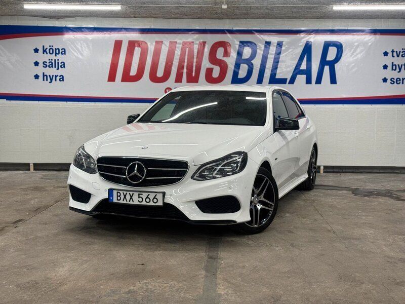 Vit Begagnad 2015 Mercedes E220 Avantgarde Sedan | 219 900 kr (Lite dyr) - Bild 1/4