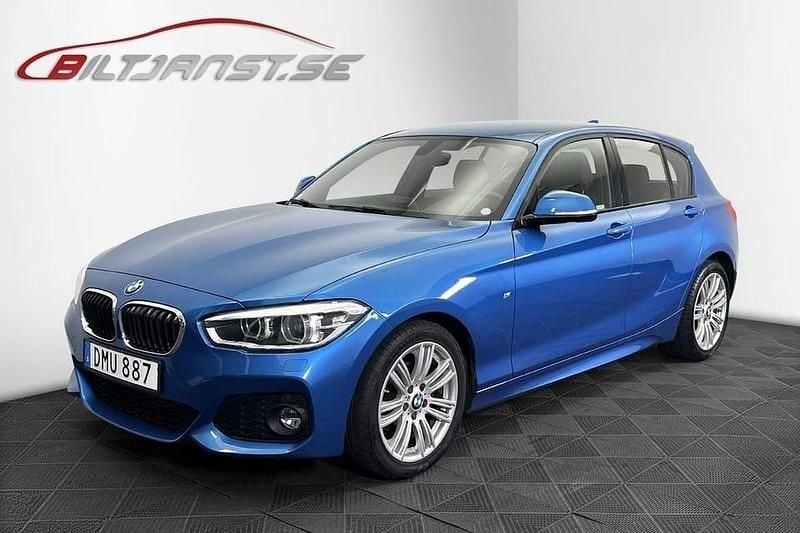 Blå Begagnad 2017 BMW 118 M Sport Halvkombi | 159 900 kr (Bra pris) - Bild 1/4