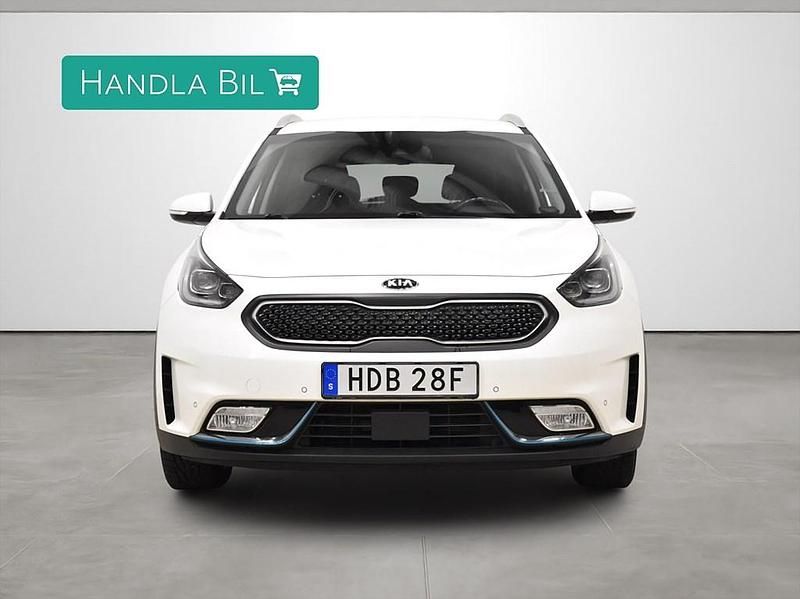 Begagnad Kia Niro Advance 105 HK (77 kW) 2019 Vit SUV