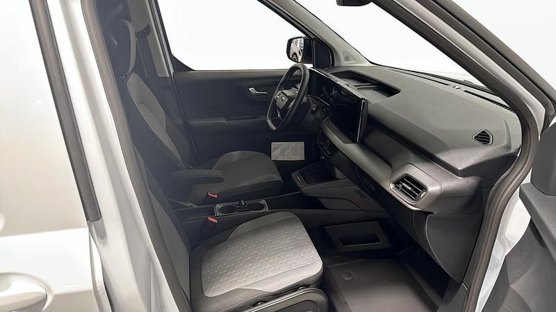 Ny Ford Courier Limited 100 kW (136 HK) 2025 Frozen white Minibuss